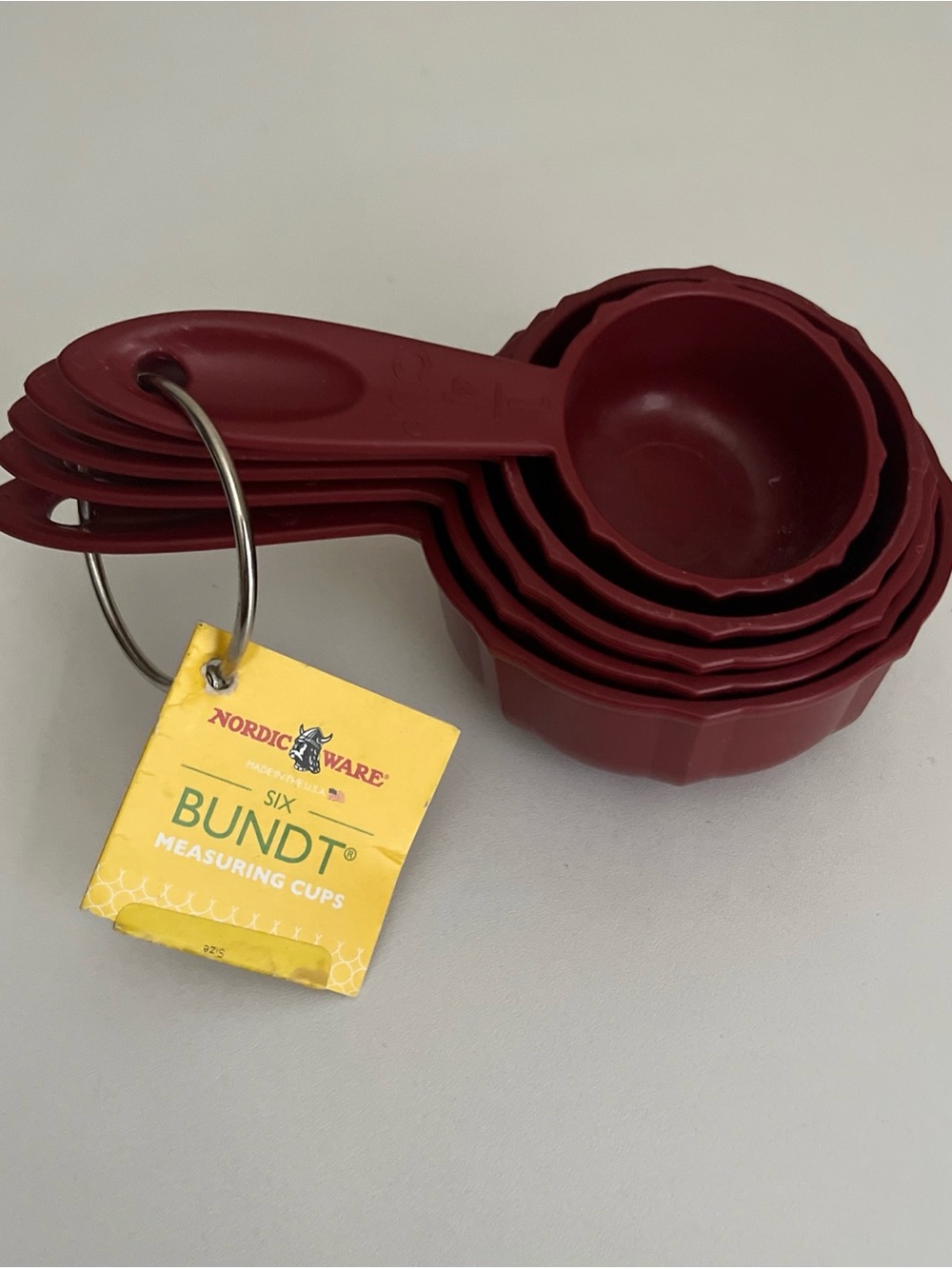 Nordic Ware Measuring Cups Red Bundt Shape 6 Piece Cups Kitchen Baking New